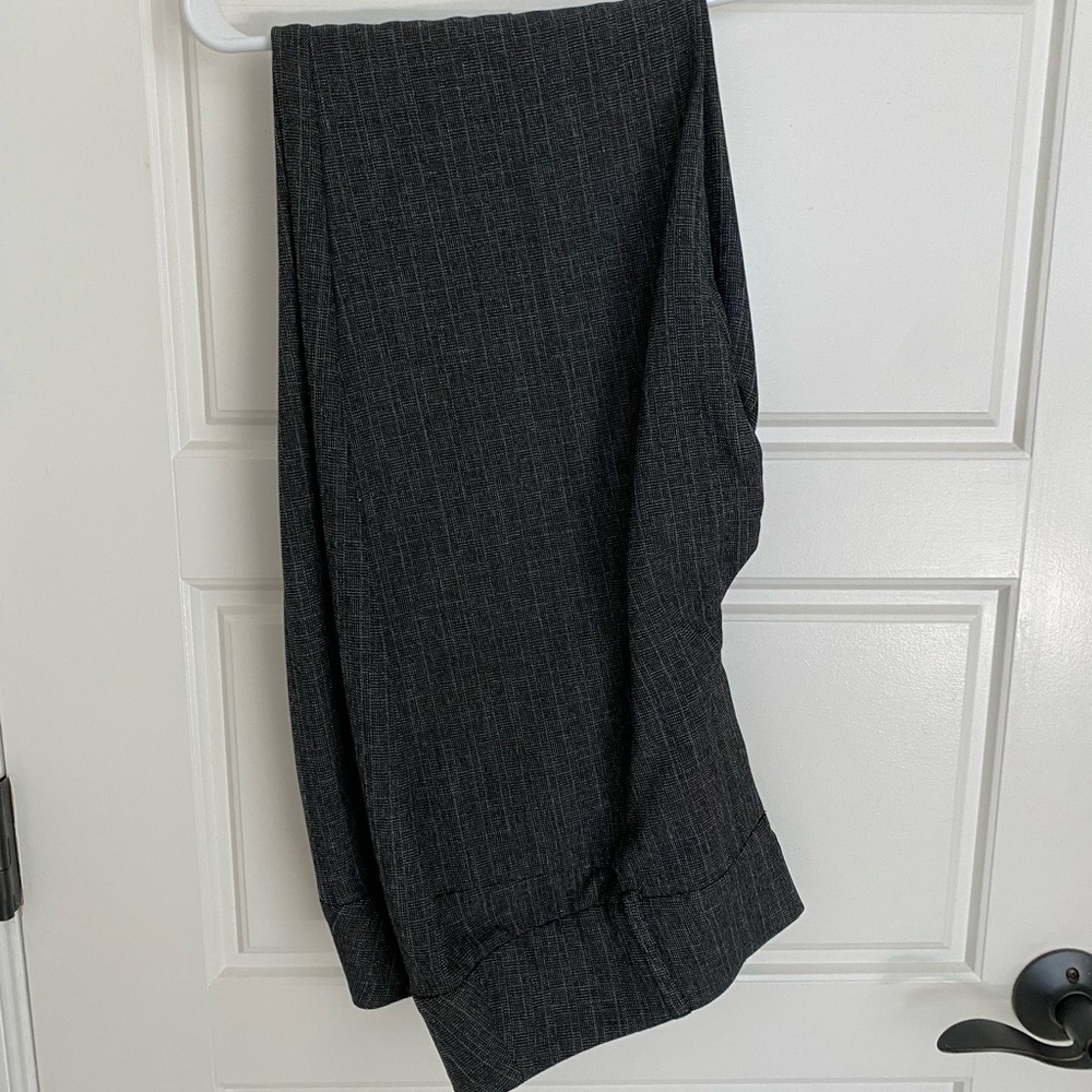 Apt 9 dress pants, size 10. Worn once.